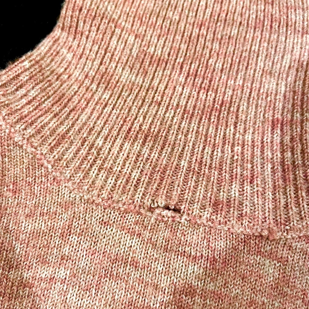 pink garage knit turtleneck sweater - Picture 3 of 4